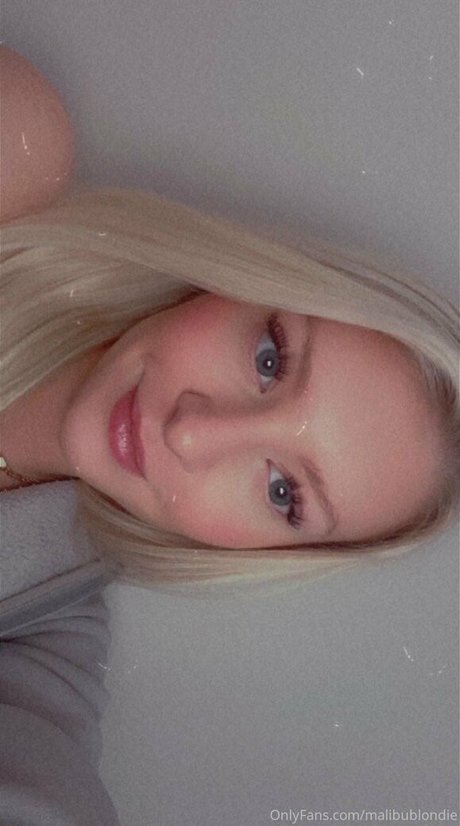 Freshmanblondie18