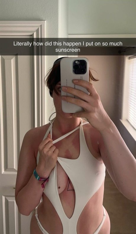 Foto desnuda filtrada de OnlyFans de Tati Bruening