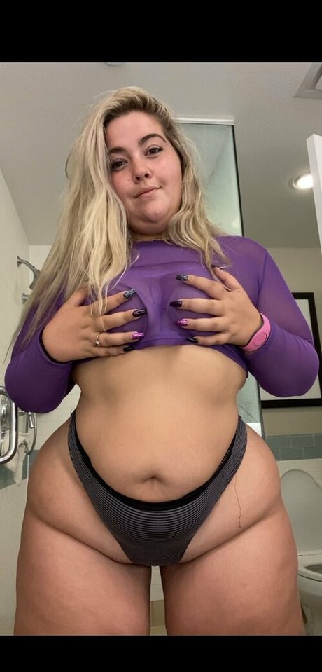 Thebigbootybarbie2