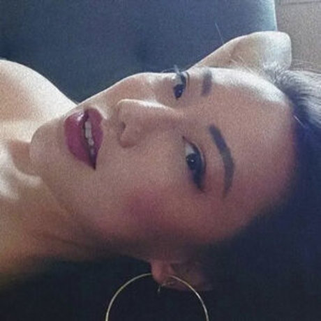 Foto desnuda filtrada de OnlyFans de Ravenna Tran