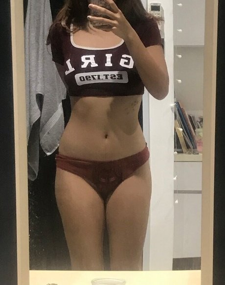 Foto desnuda filtrada de OnlyFans de Clareee Asmr