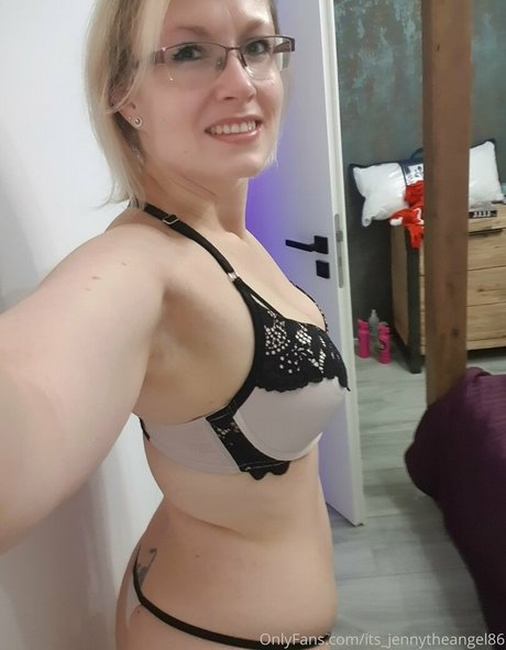 Its_jennytheangel86