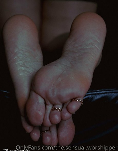 Thesensualworshipper