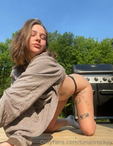 Lunanrockyy