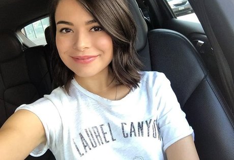Miranda Cosgrove