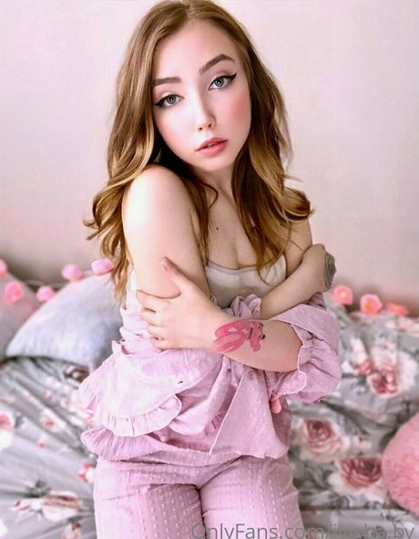 Foto desnuda filtrada de OnlyFans de Ivybaby