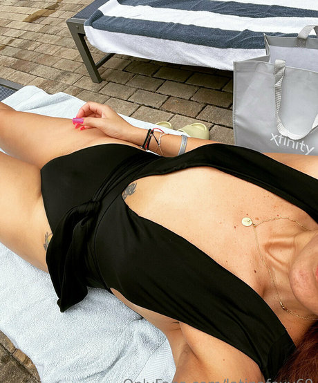 Latinafoxy69