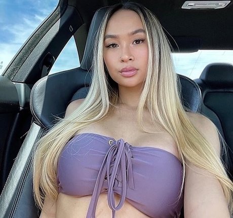 Foto desnuda filtrada de OnlyFans de Ivee Nguyen