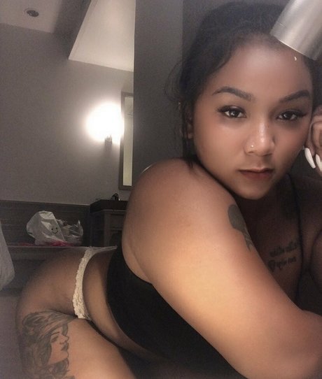 Foto desnuda filtrada de OnlyFans de Oporthaigirl