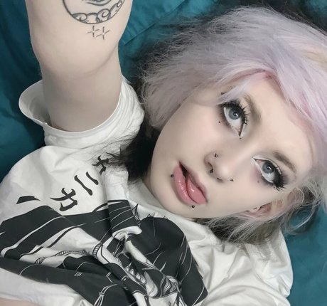 Foto desnuda filtrada de OnlyFans de Derpydanii
