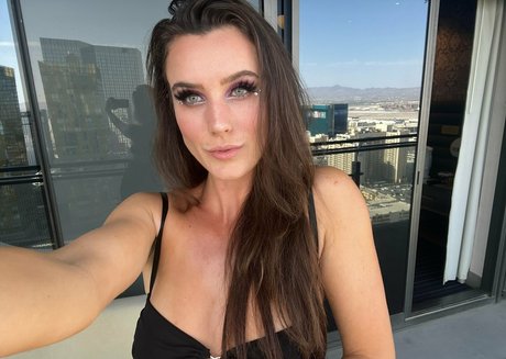 Foto desnuda filtrada de OnlyFans de Jennifercunnely