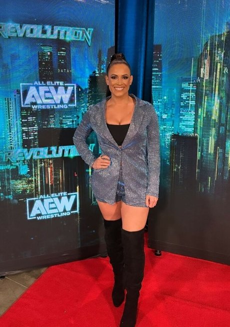 Aew Dasha Kuret