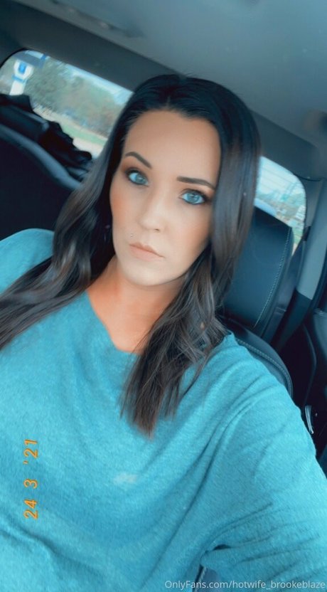 Hotwifebrookeblaze