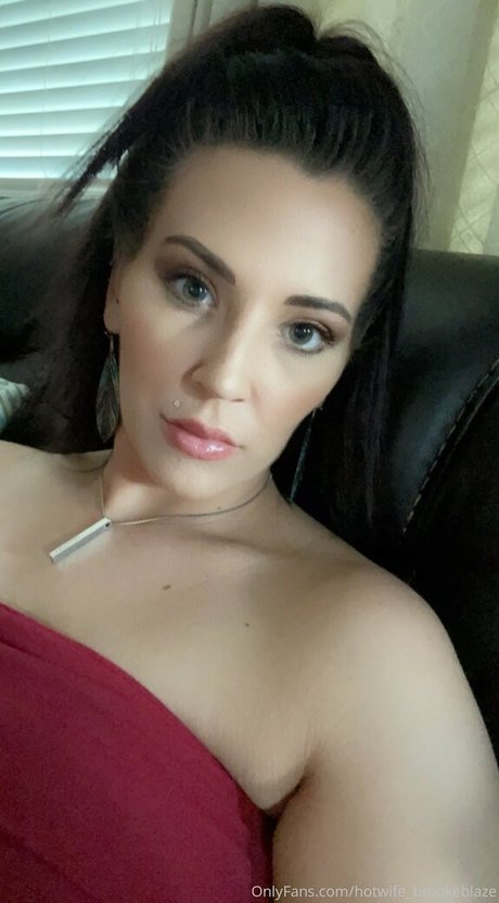 Hotwifebrookeblaze
