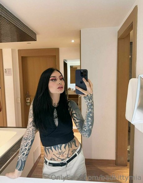 Foto desnuda filtrada de OnlyFans de Badkittymia