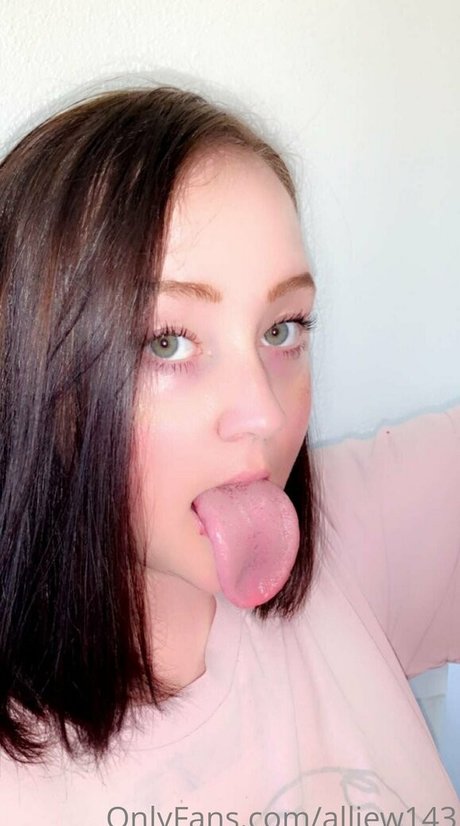 Toxicallietongue
