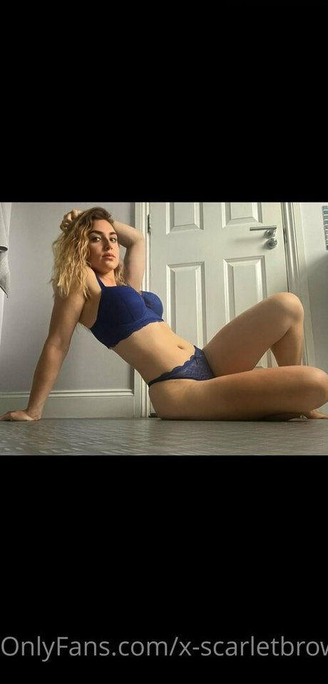 Foto desnuda filtrada de OnlyFans de Xscarletbrownx