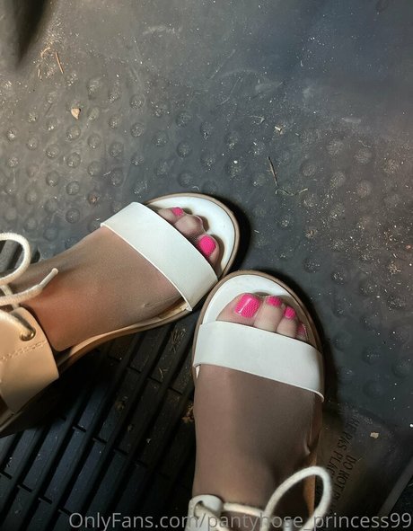 Pantyhoseprincess99