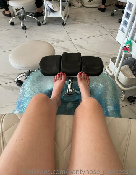 Pantyhoseprincess99