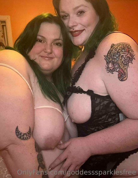 Foto desnuda filtrada de OnlyFans de Goddesssparklesfree