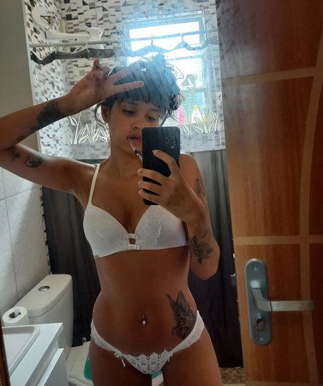 Foto desnuda filtrada de OnlyFans de Yasmim Machado