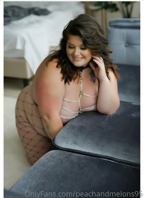 Peachandmelons95