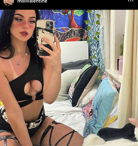 Foto desnuda filtrada de OnlyFans de Moll Valentine