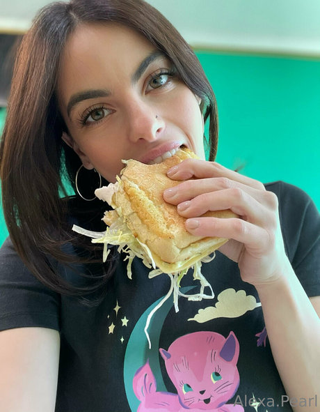Foto desnuda filtrada de OnlyFans de Alexapearl