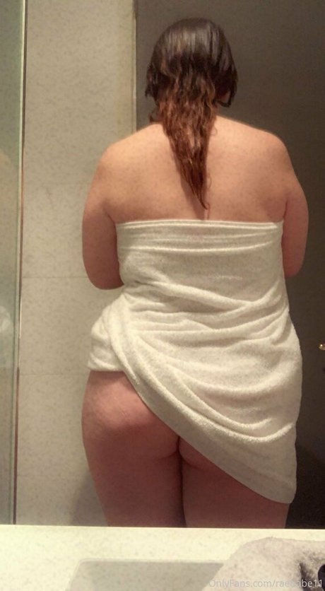 Foto desnuda filtrada de OnlyFans de Raebabe11