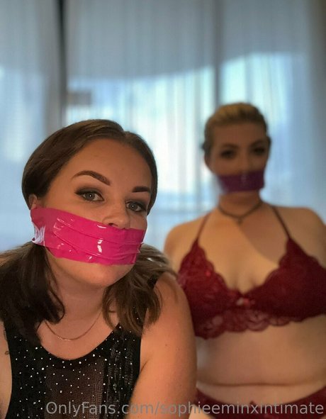 Sophieeminxintimate