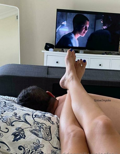 Goddesssilkysolesfree