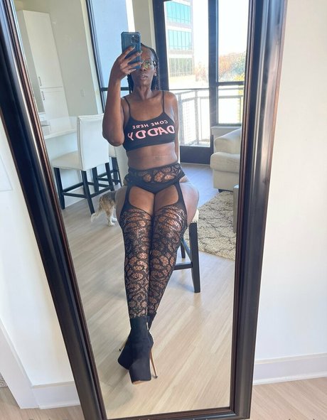 Therealchocolateminnie