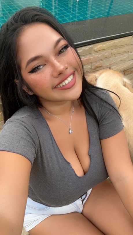 Curvymoanaaa