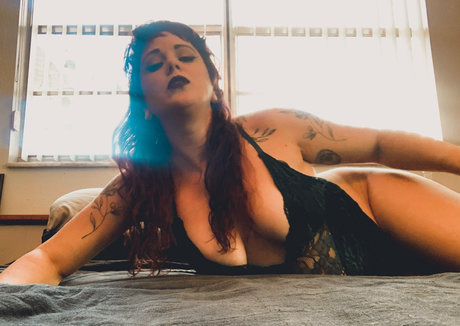 Foto desnuda filtrada de OnlyFans de Pregnantprudence