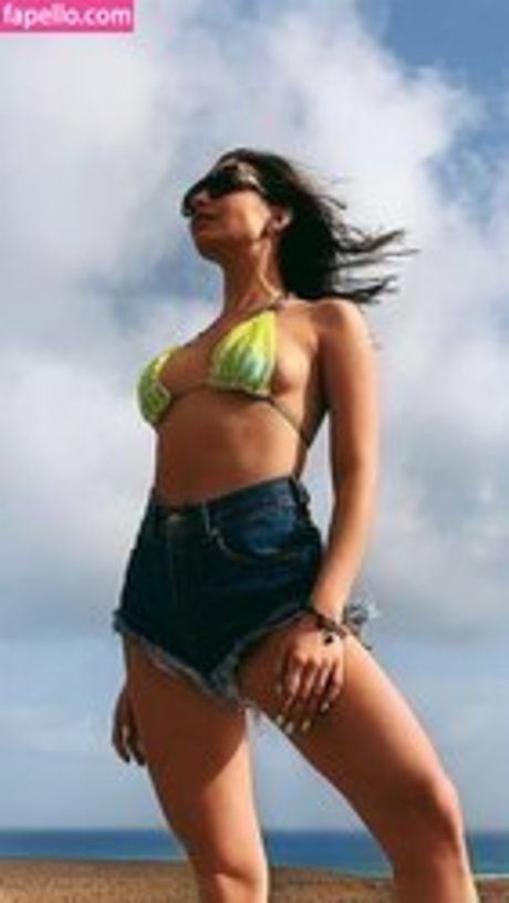 Foto desnuda filtrada de OnlyFans de Julia Wieniawa
