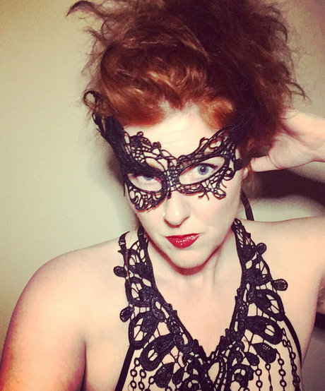 Domesthiccgoddessbbw2