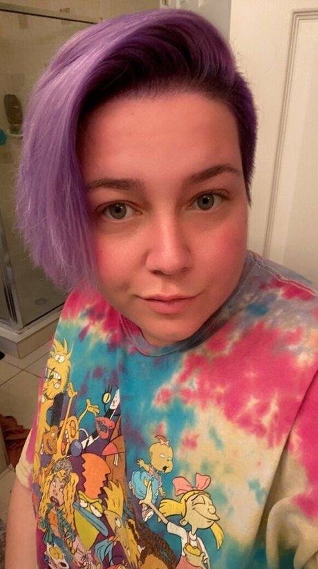 Unsupervisedhousewife