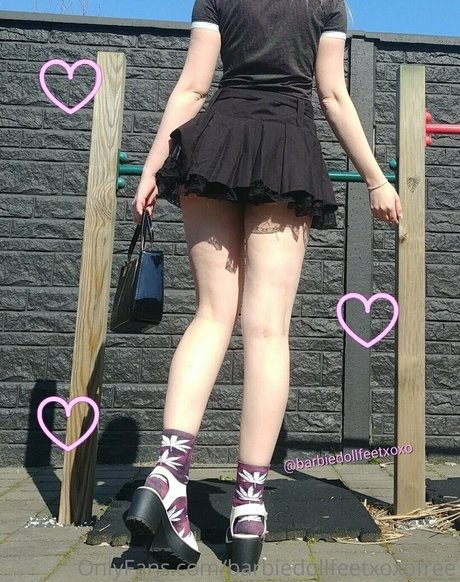 Barbiedollfeetxoxofree