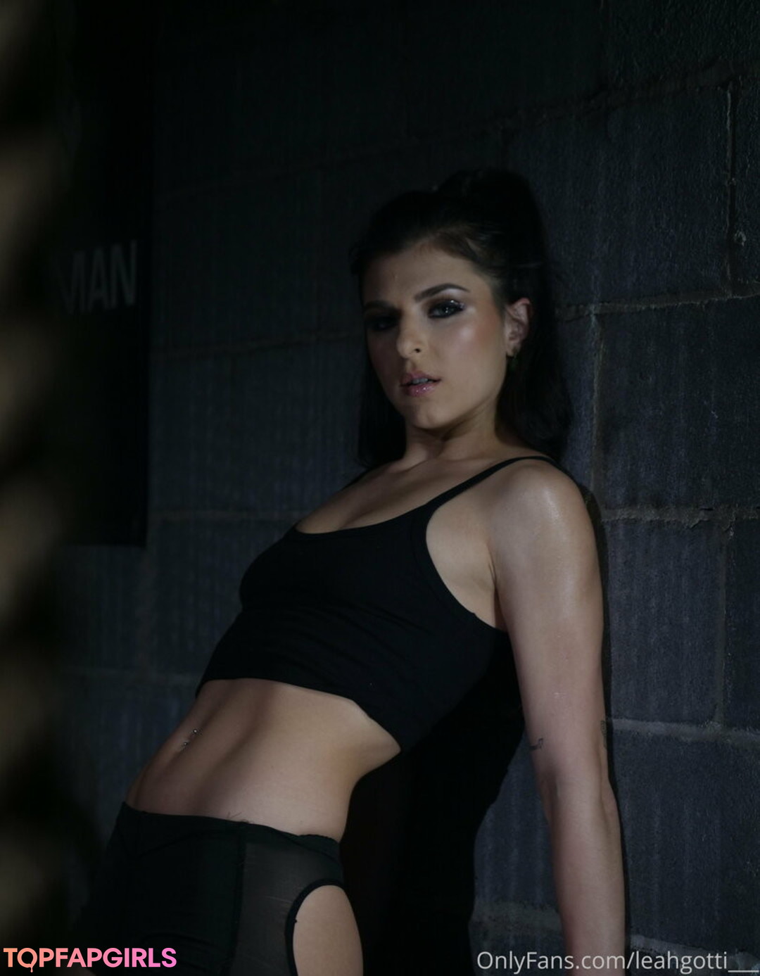 Foto desnuda filtrada de OnlyFans de Leah Gotti #1995