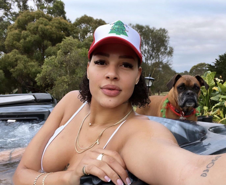 Elizabeth Cambage