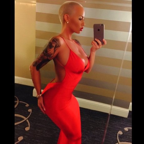 Amber rose