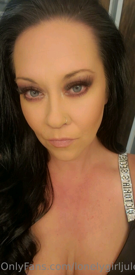 Lonelygirljules