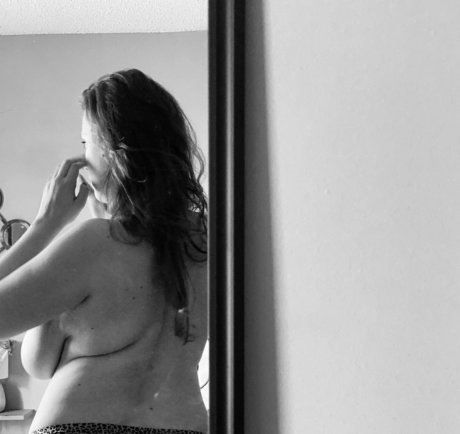 Foto desnuda filtrada de OnlyFans de Ivie Walker