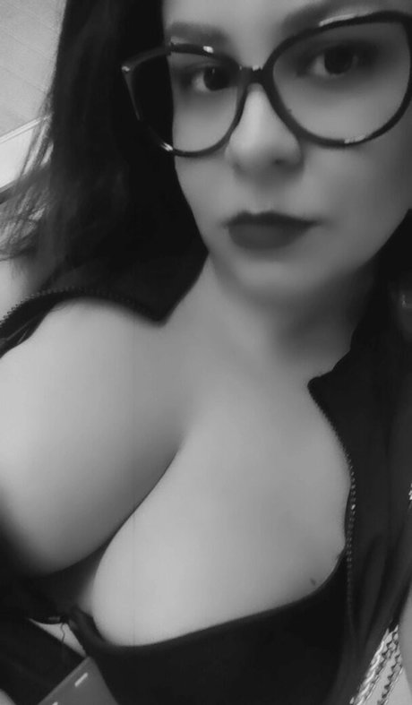 Foto desnuda filtrada de OnlyFans de Thebestdiva