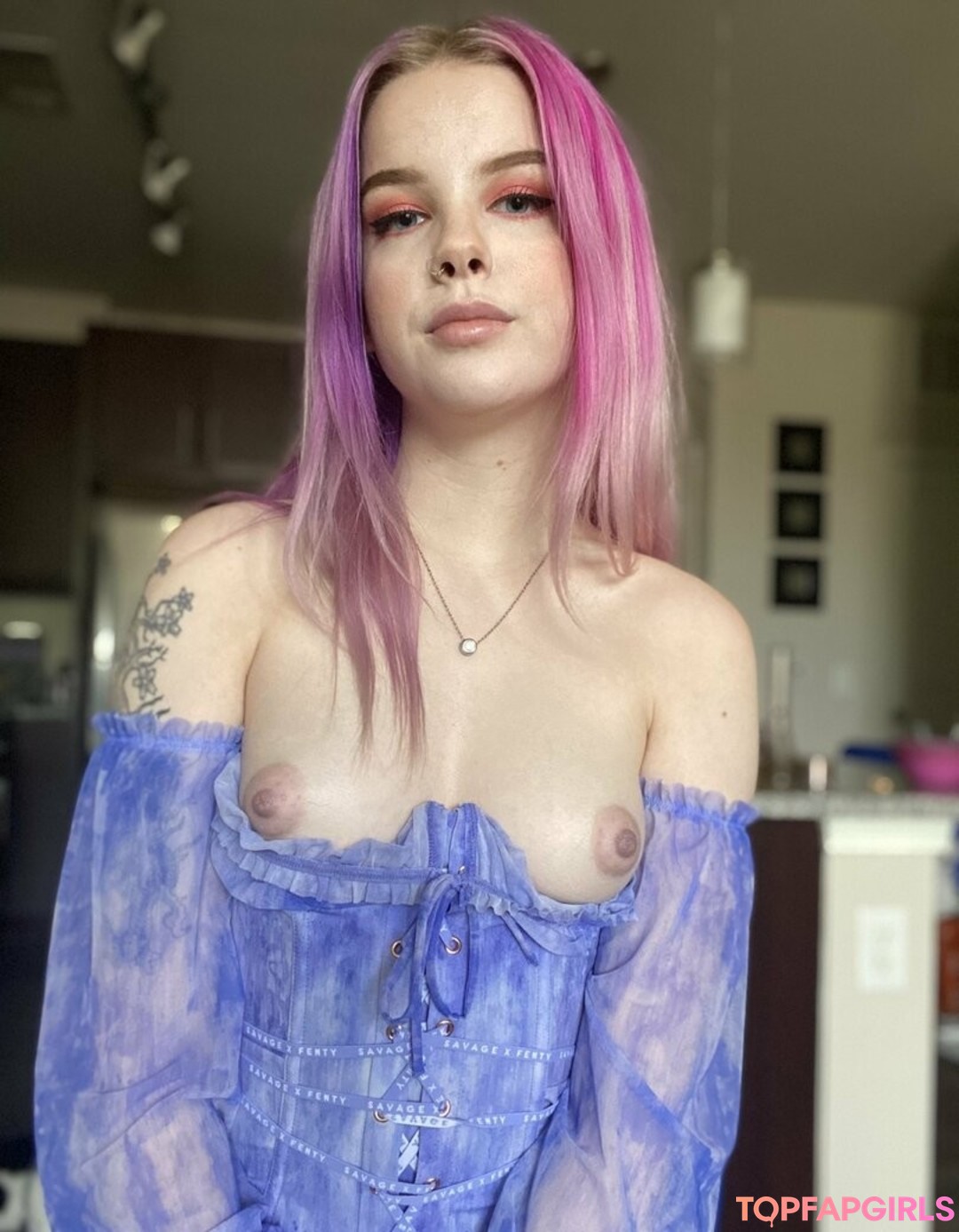 Foto desnuda filtrada de OnlyFans de Thesilvermoon #1021