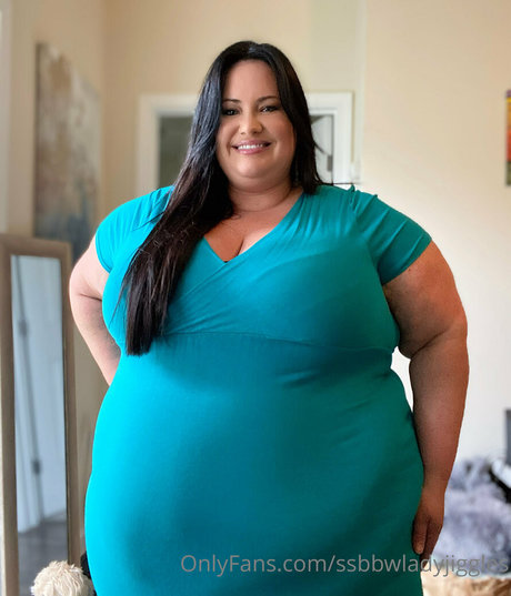 Ssbbwladyjiggles