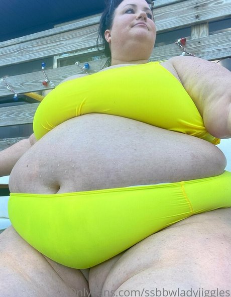 Ssbbwladyjiggles