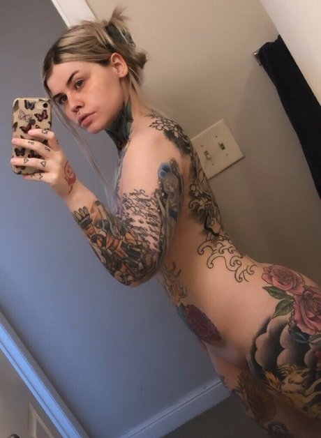 Foto desnuda filtrada de OnlyFans de Syrencove