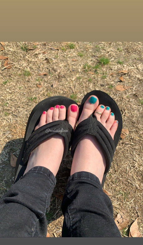 Foto desnuda filtrada de OnlyFans de Xxlittlefootxx1