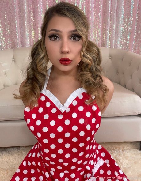 Foto desnuda filtrada de OnlyFans de Lilashereden